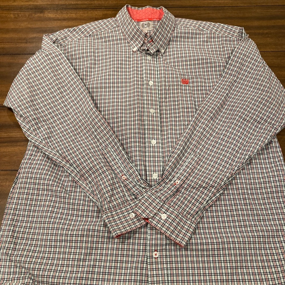 Cinch - button up black and red plaid size Large Men's shirt